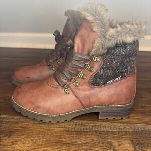 MUK LUK women's size 9 Verna boots brown lace up knit hiking boots faux fur